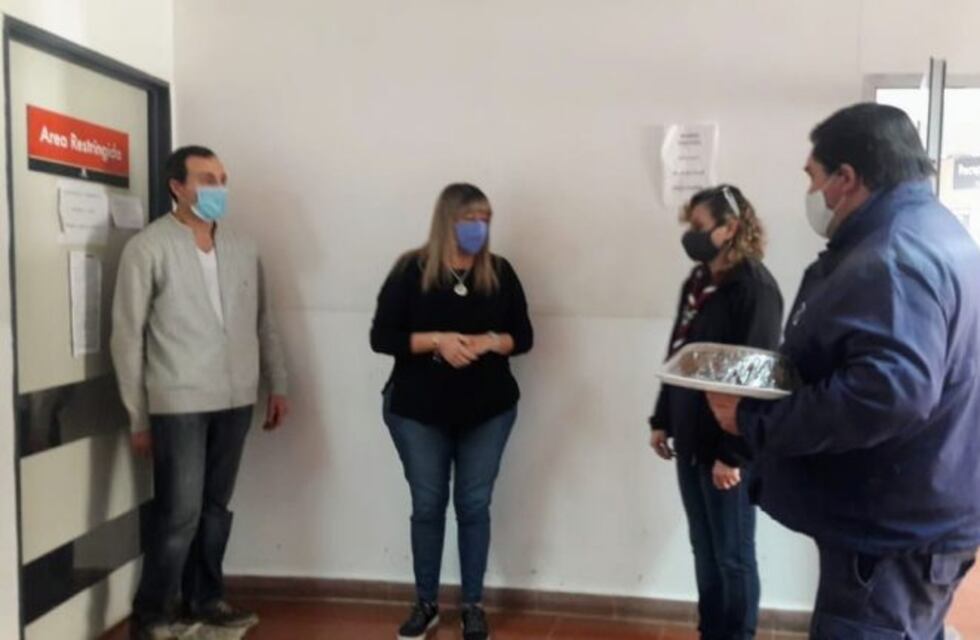 Los Scouts entregaron presentes al personal de salud