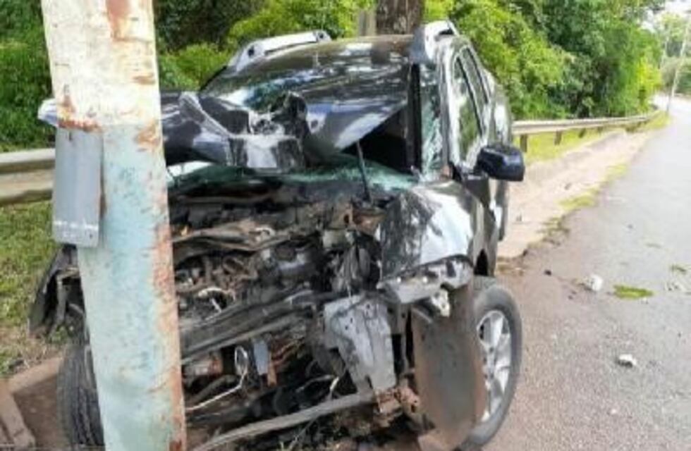 La sedaron en una clínica, salió a conducir un vehículo y terminó chocando