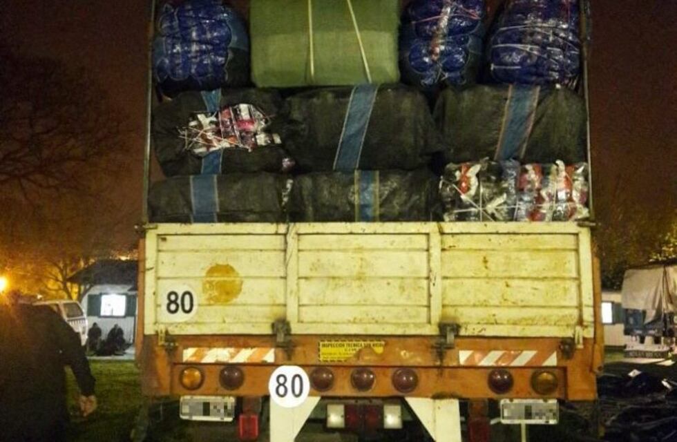 Decomisaron 6 millones de pesos en ropa y calzado de contrabando en el noroeste santafesino