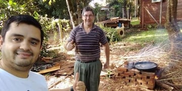 Los colectiveros cocinaron para sus colegas camioneros que siguen en las rutas\u002E