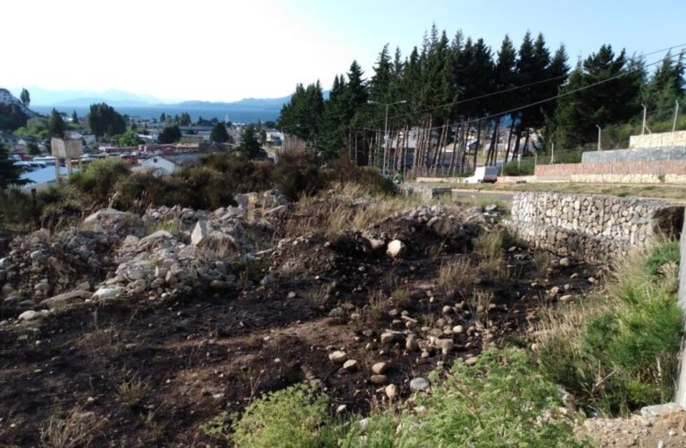Bomberos y brigadistas apagaron dos incendios en Bariloche