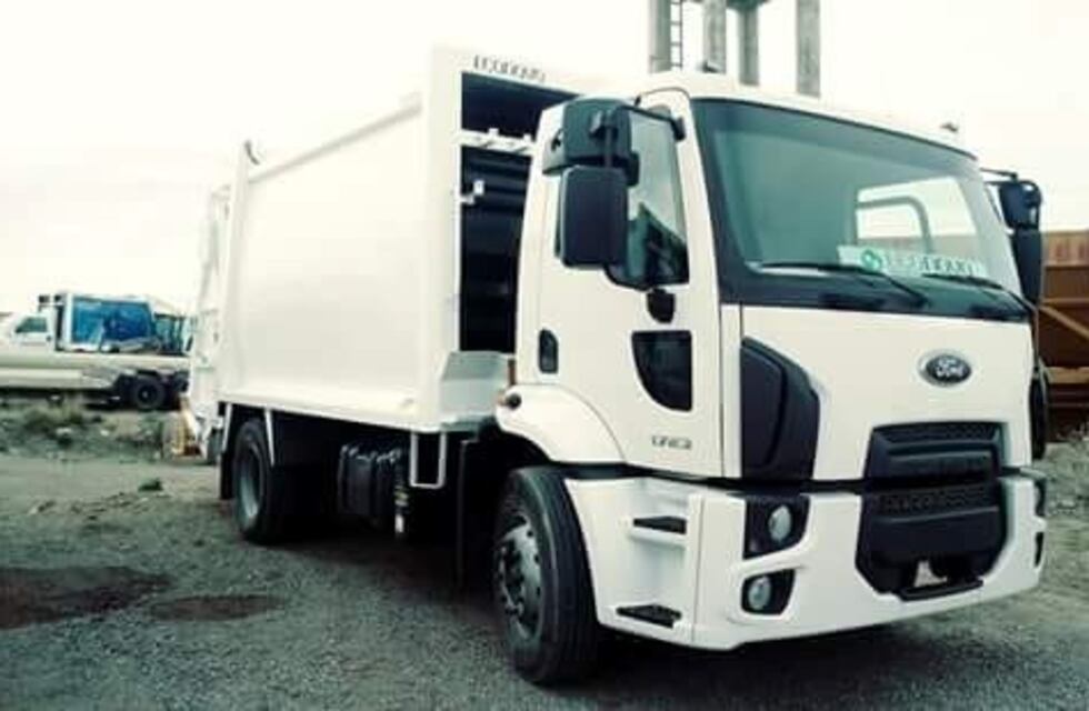 Puerto Deseado: nuevo camión recolector para el municipio