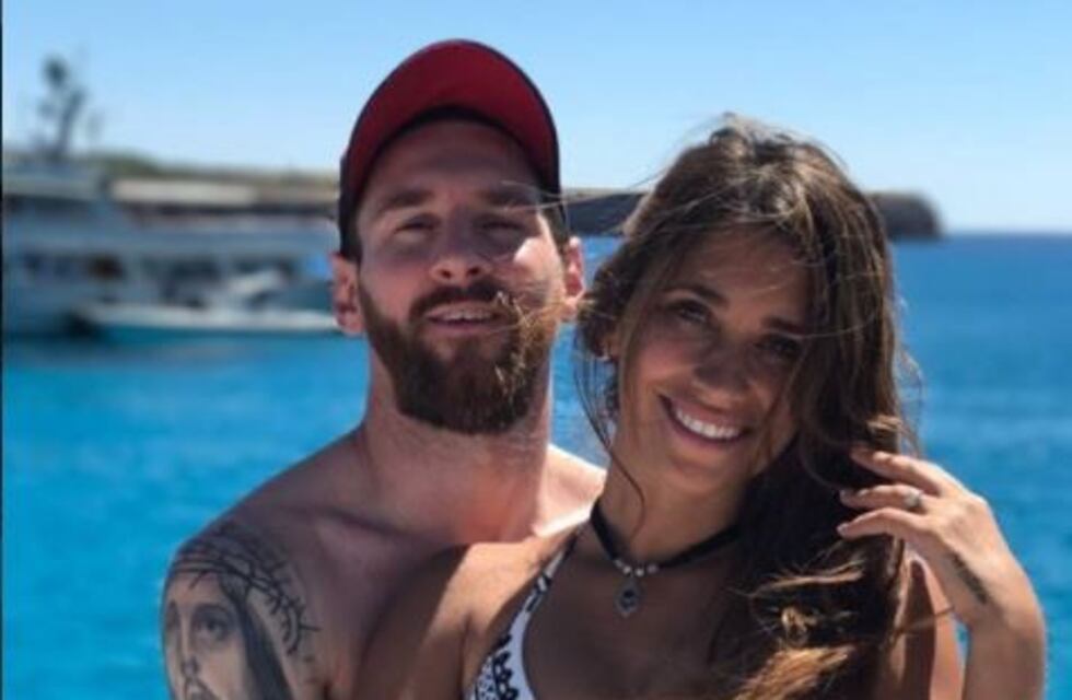 Así suena el tema de reggaeton que le dedicaron a Messi y Antonela