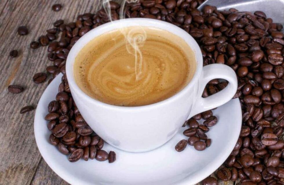 Crece el uso del café en coctelería: dos recetas para preparar en casa
