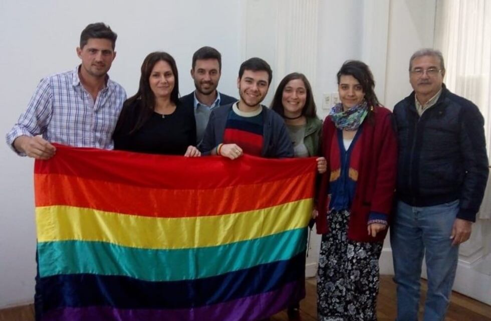 Concejales del Frente Renovador presentarán proyecto para garantizar el cupo laboral trans