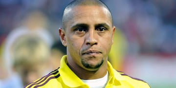 MTI4\u002E BUDAPEST (HUNGRÍA), 23/08/2017\u002E- Fotografía de archivo fechada el 26 de julio de 2012, que muestra al entonces director deportivo del equipo ruso Anzhi Makhackala, el brasileño Roberto Carlos, durante un partido de la Liga Europa en Budapest (Hungría)\u002E La Justicia de Río de Janeiro decretó prisión al exjugador brasileño Roberto Carlos por un periodo de tres meses debido al atraso en el pago de la pensión alimenticia de dos de sus hijos, informaron medios locales hoy, 23 de agosto de 2017\u002E EFE/Laszlo Beliczay/PROHIBIDO SU USO EN HUNGRÍA