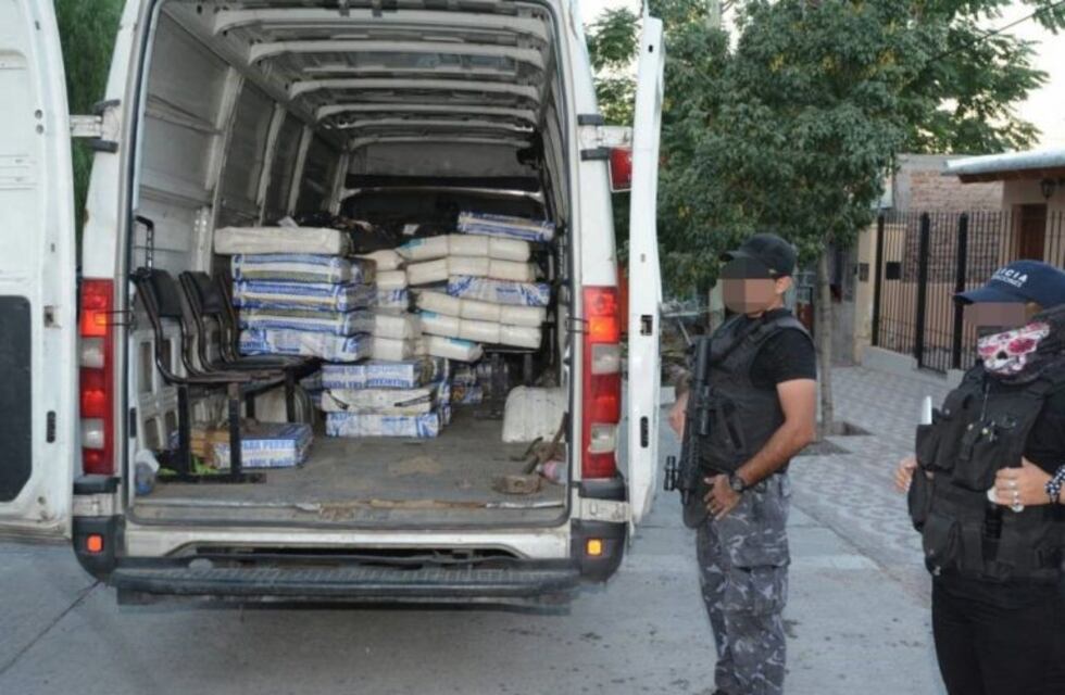 Secuestraron 1.800 kilos de marihuana en el barrio San Martín