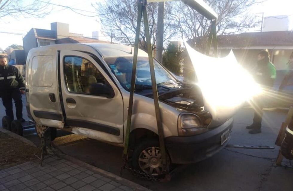 Impresionante choque y vuelco en Altos de Las Vertientes