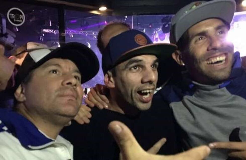 Tevez aprovechó su estadía en la Argentina y fue a bailar