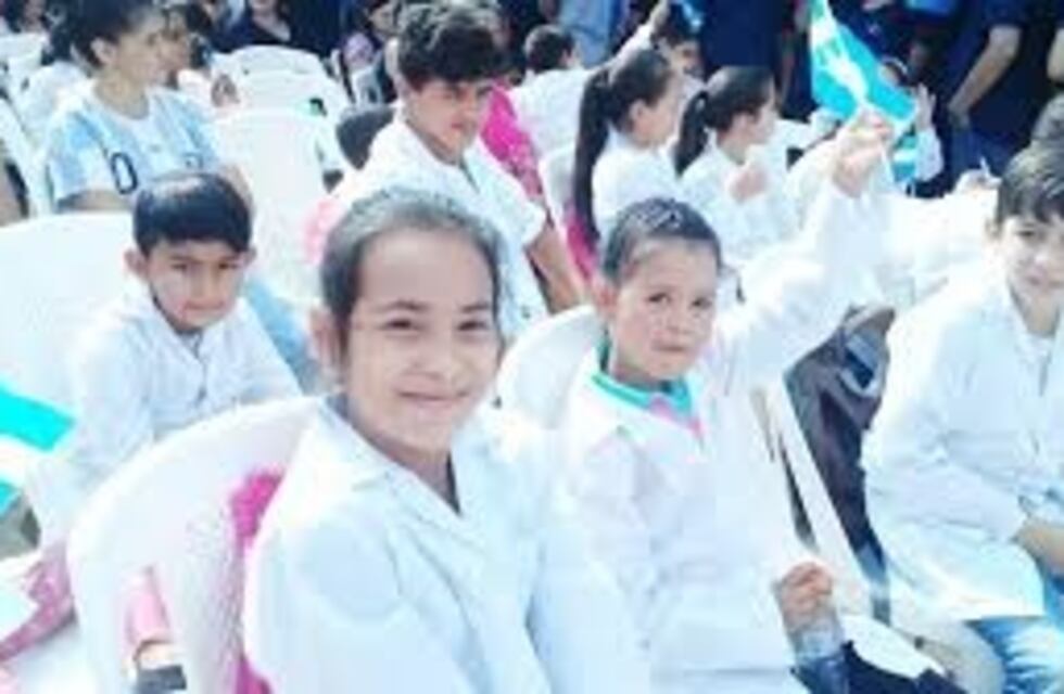 La promesa estudiantil de lealtad a la bandera pasó para el 30 de noviembre