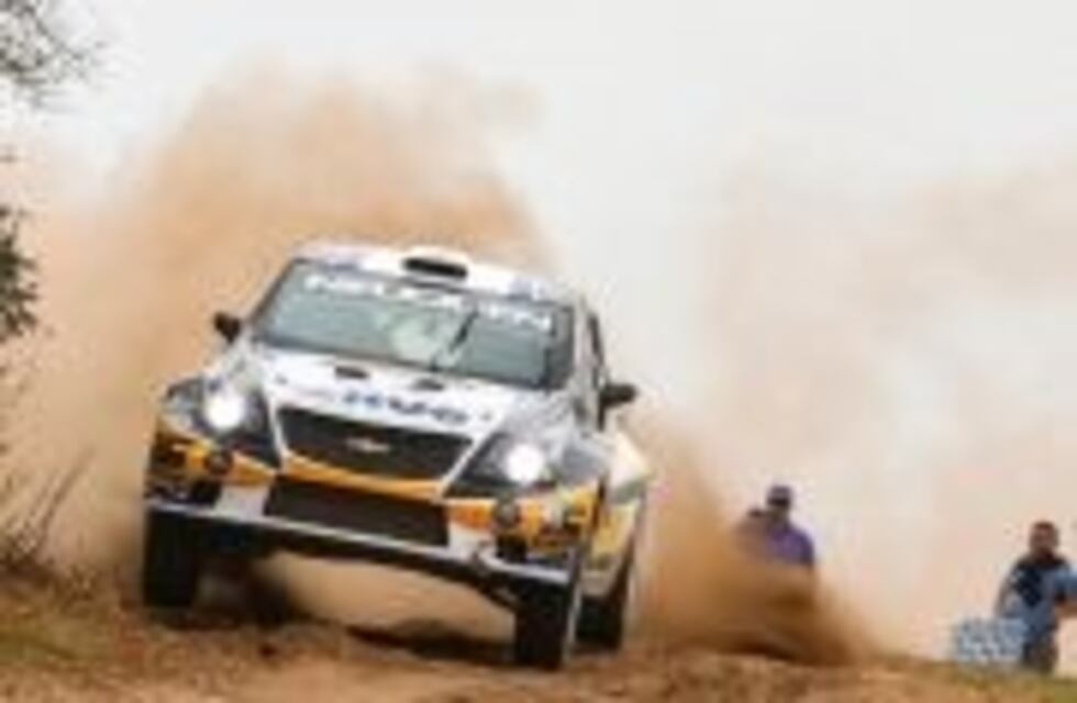 Laguna Larga recibió al rally cordobés