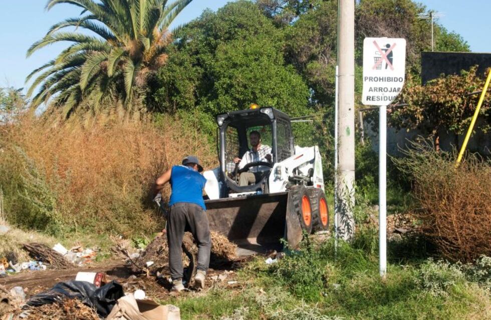 Municipales del área de Servicios hicieron retención de tareas