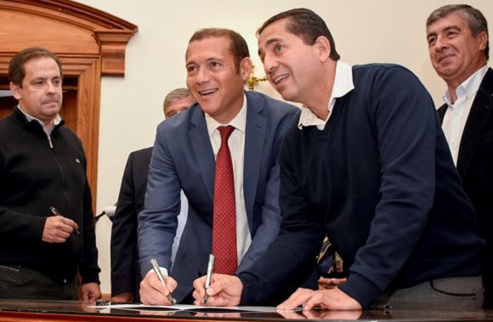 Anuncian viviendas para El Sauce, El Huecú, Caviahue y El Cholar