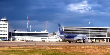 Aeropuerto Presidente Perón\u002E (web)\u002E