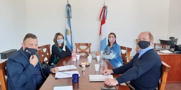 Estancia Vieja, Cabalango, Villa Santa Cruz del Lago y Tanti, analizaron los protocolos, con el fin de tener una concordancia de medidas en la región\u002E