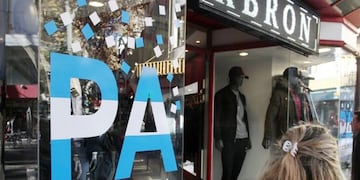 Ni las tarjetas de crédito lograron mejorar el consumo\u002E