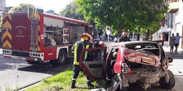 Navidad accidentada: terrible choque en pleno centro salteño (Policía de Salta)