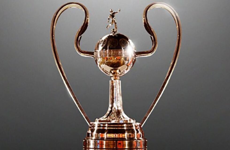 La Conmebol confirmó que la Superfinal se juega en España y llegaron los memes