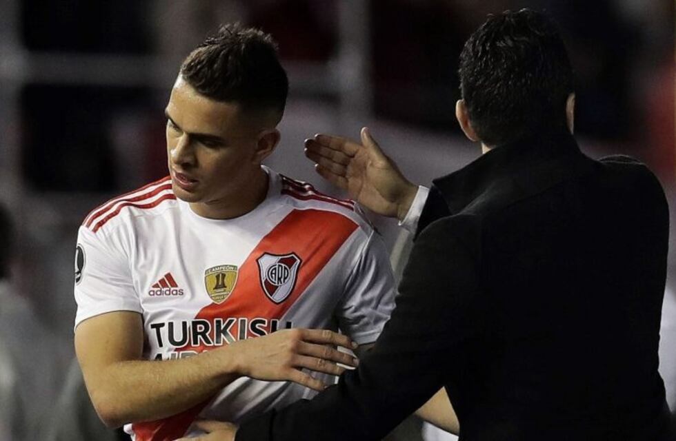 El tenso cruce entre Marcelo Gallardo y Rafael Santos Borré: "¡No me agachés la cabeza la p... madre!"