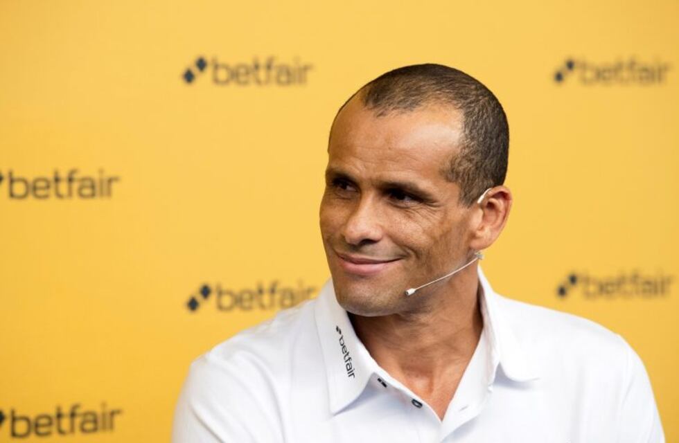 Rivaldo cree que Leo Messi "no se irá del Barcelona sin dinero a cambio"