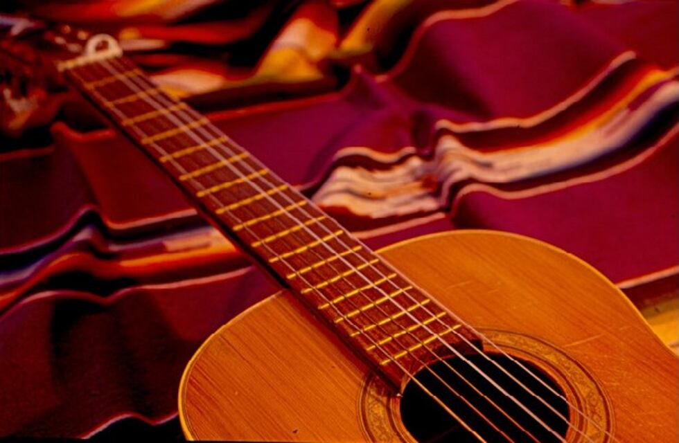 Concierto de Folklore en Villa Allende