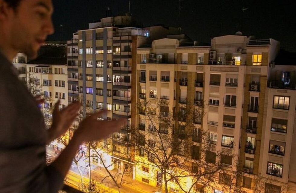 Un carlospacense desde Barcelona: "Les aplaudimos a todos los que nos cuidan"