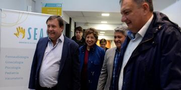 El gobernador Weretilneck en Bariloche inauguró un servicio de la salud de la CEB\u002E (Foto: Alfredo Leiva)