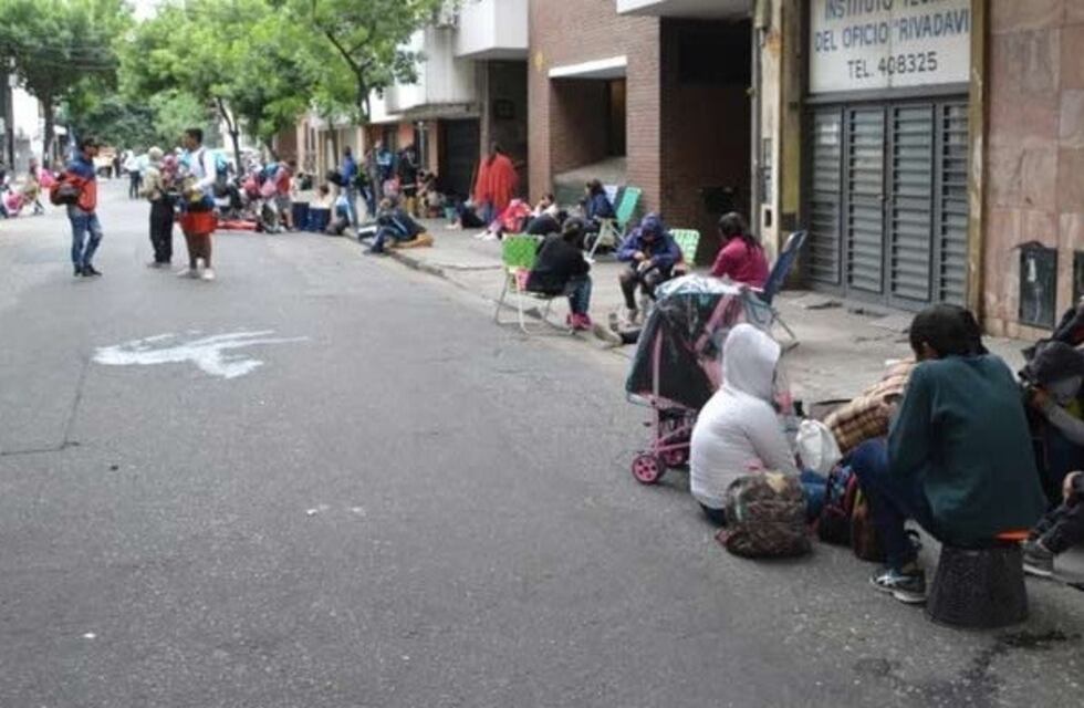 Acampe de Barrios de Pie en reclamo de ayuda social
