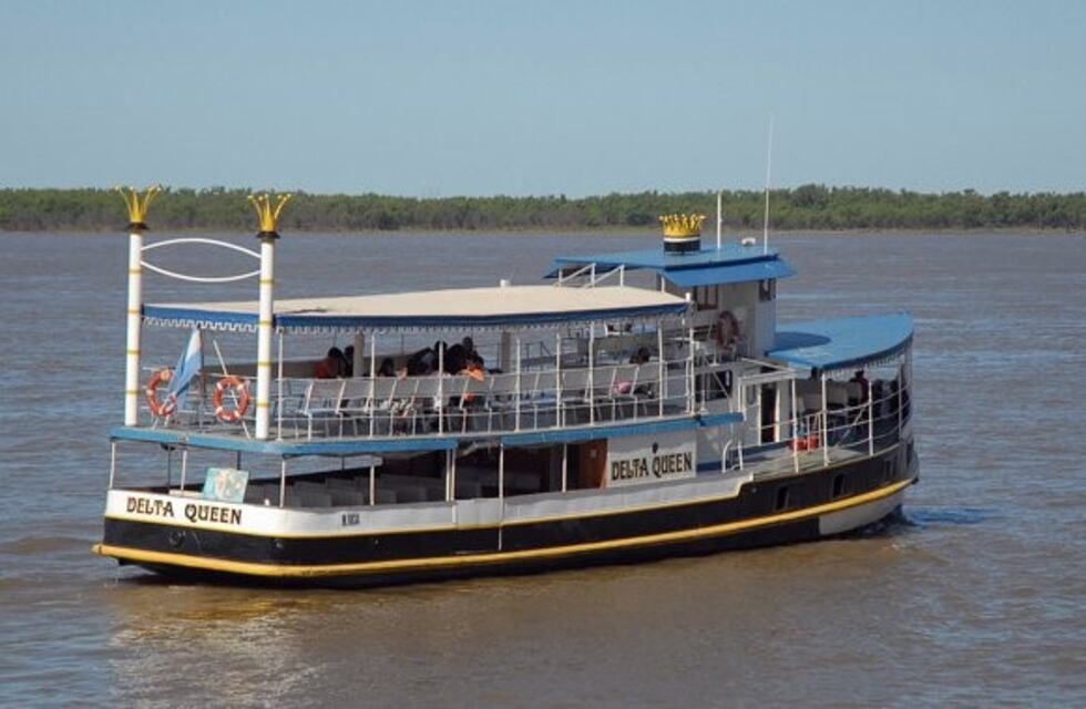 La crecida del río obligó a suspender por tiempo indeterminado los cruces desde La Fluvial