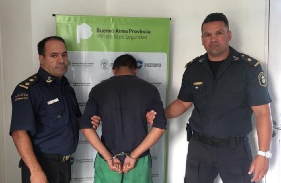 Piden la detención formal del adolescente por el triple crimen de su madre, padrastro y sobrina