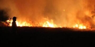 Por incendios intencionales, el cuerpo de Bomberos de Wanda se encuentra al límite de su capacidad
