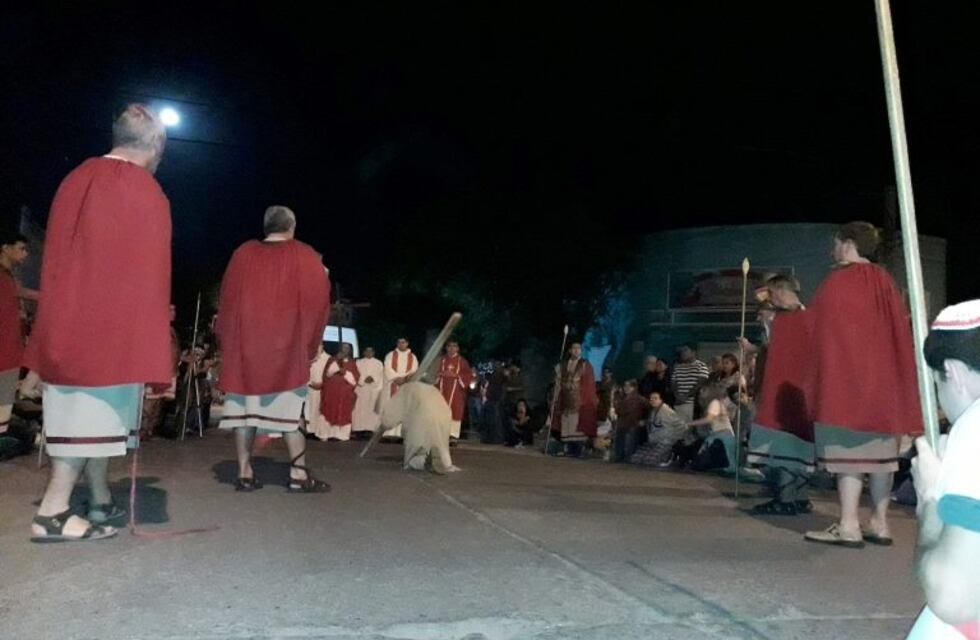 Vía Crucis Viviente en el Parque San Martín de Punta Alta