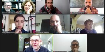 El estudiante Ignacio Montrucchio fue felicitado por las autoridades de la UNRaf tras haber alcanzado su título de Técnico Universitario\u002E