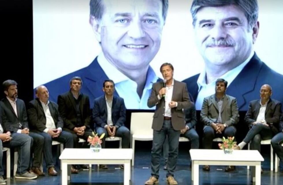 Frente Cambia Mendoza cerró su campaña en la Nave Cultural