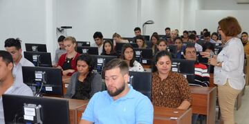 216 mujeres y 157 varones conforman la lista final que aprobó el examen de ingreso al escalafón administrativo del Poder Judicial de la provincia de Formosa\u002E (Foto: Prensa Poder Judicial Formosa)