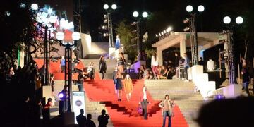 Desfile en Parque Sarmiento, jueves 26 de abril