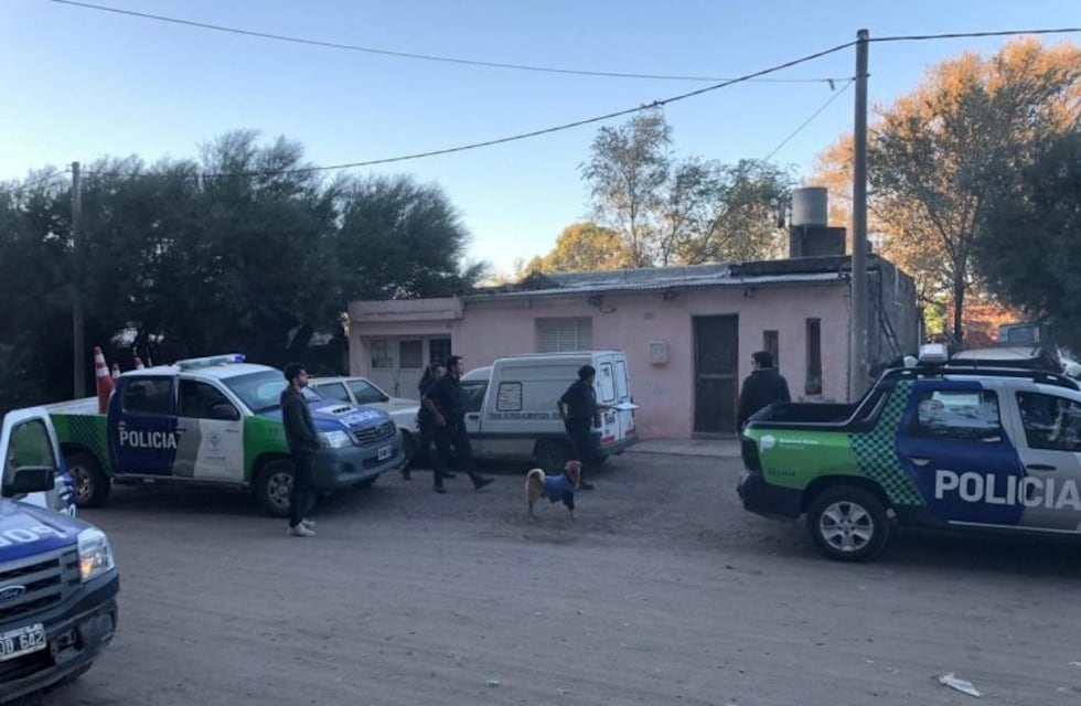 Allanamiento y aprehendidos en Villa Arias