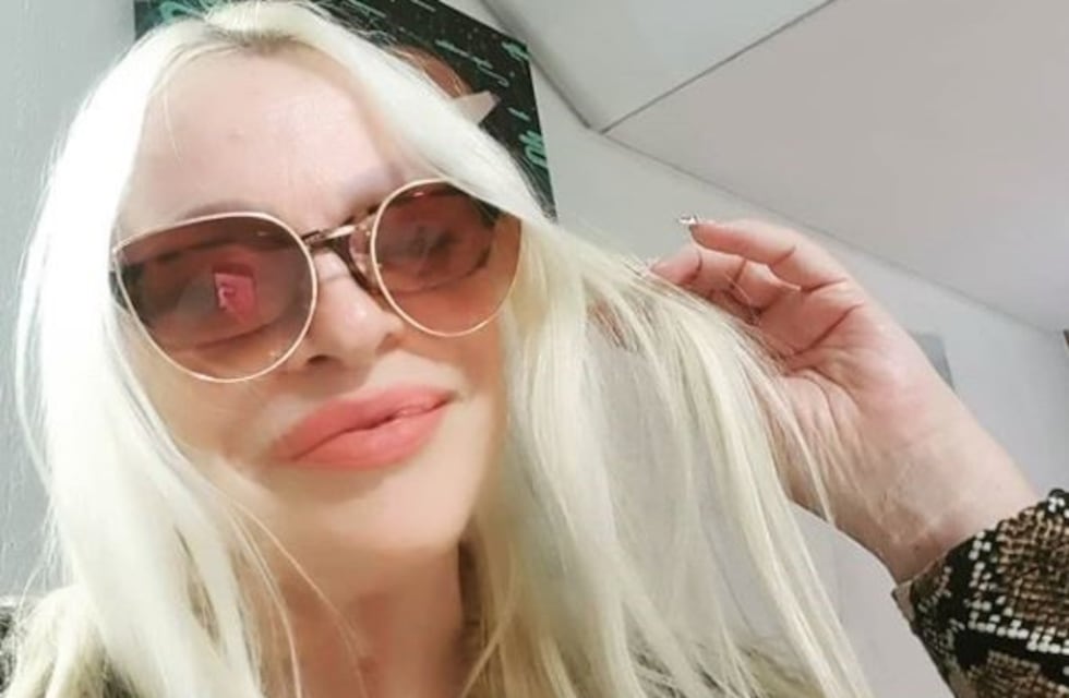 Silvia Süller publicó una foto sin corpiño y estalló Instagram