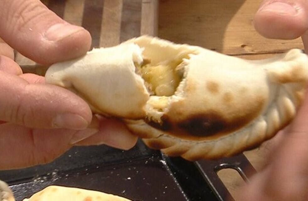 Estaban haciendo una empanada en "Morfi, todos a la mesa" y salió una cucaracha