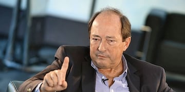 Ernesto Sanz está internado en el hospital Schestakow.