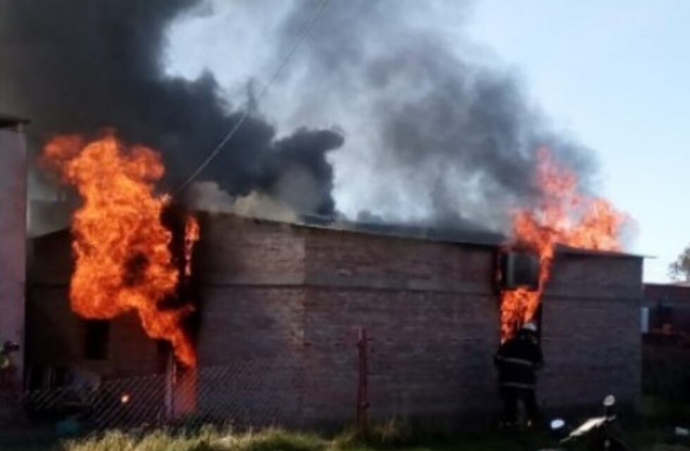 Otro incendio provocó daños materiales en una vivienda