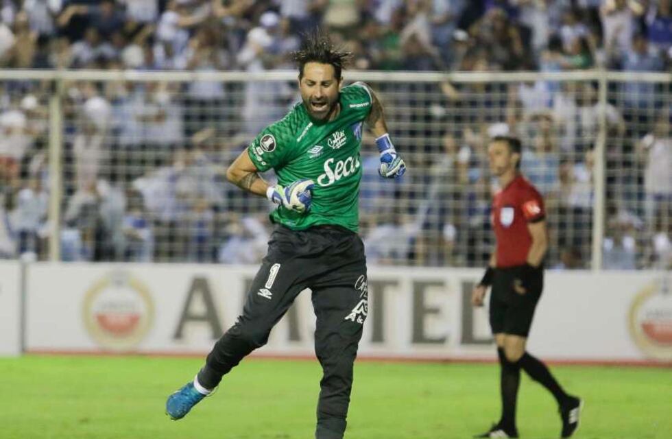 Belgrano sigue buscando un arquero experimentado y pensó en Lucchetti