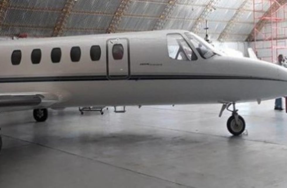 Rematan un simbólico avión sanitario en $9.7 millones como base