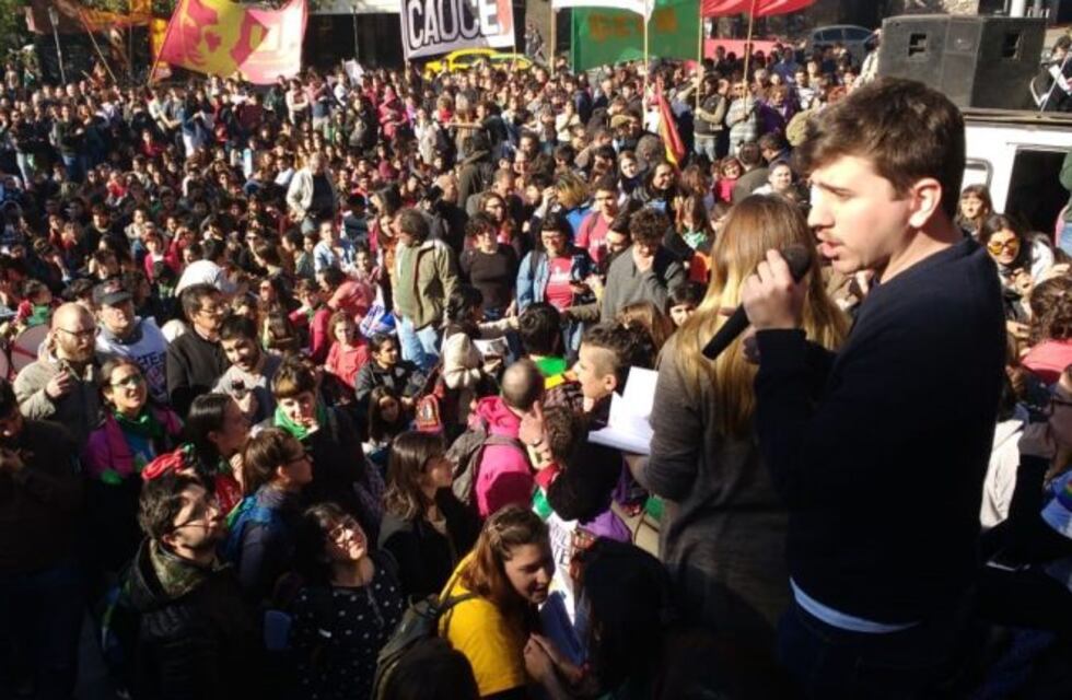 Tarde de protestas en Córdoba: arrancó la convocatoria en defensa de la Universidad Pública