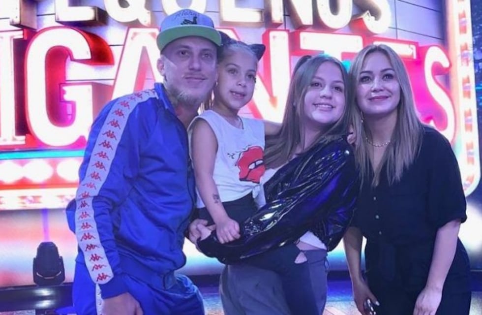 La hija de Karina La Princesita y El Polaco egresó y cautivó a sus compañeros con su dulce voz