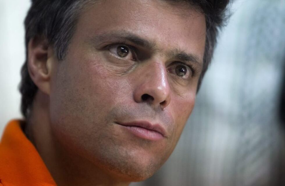 Venezuela: otorgaron prisión domiciliaria al opositor Leopoldo López por problemas de salud