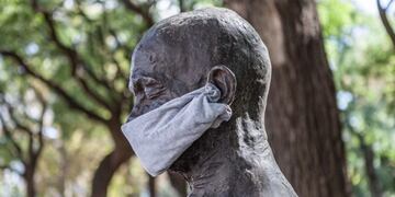 Estatuas santafesinas tendrán tapabocas\u002E (Archivo)