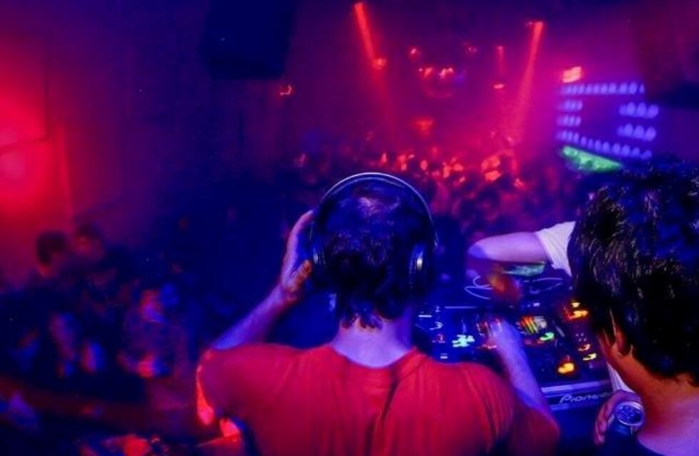 El mensaje del chico que alquiló el catamarán del que se tiró un joven