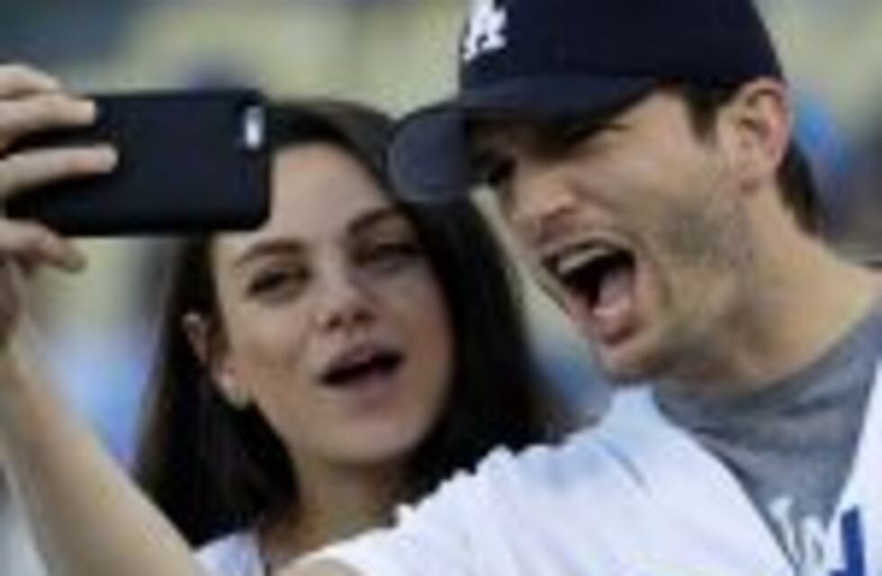 Ashton Kutcher y Mila Kunis revelaron que su segundo hijo se llamará Dmitri