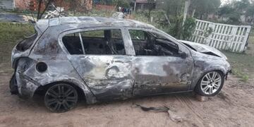 Atropellaron, mataron a un canillita y luego quemaron el auto\u002E